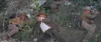 Johnson, they're gettin' away. - Bandolero!