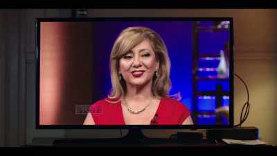 Joining us now,
please welcome Lorena Bobbitt. - Lorena