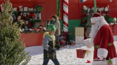 [JOLLY MUSIC PLAYING] - Christmas in Love