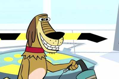 Jonathan, Gil is coming over,
and I must prepare the lab. - Johnny Test