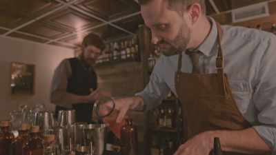 [Jonathan]
When I'm making a drink,
especially the bourbon, - Neat: The Story of Bourbon