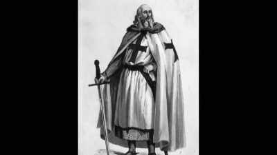 Jones: JACQUES DE MOLAY
WAS THE GRAND MASTER - Lost Relics of the Knights Templar