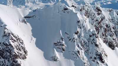 - [Jonny] Forest is a Teton
guy through and through, - Future Retro