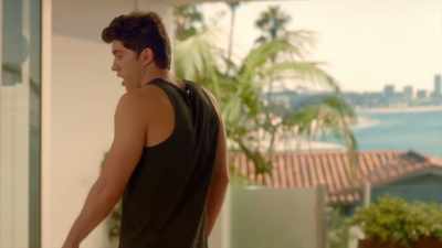 (Jordan) 'Hey, man.' - Famous in Love