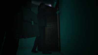 JORIS: And he films everything, - Inside the Heist