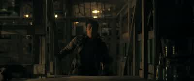 जॉर्ज, वे यहाँ हैं। चुप। - Maze Runner: The Scorch Trials