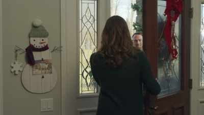 - [Josh] Hi. - Miracle on Christmas