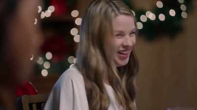 Josie, I think
you should check your phone. - Christmas on the Menu