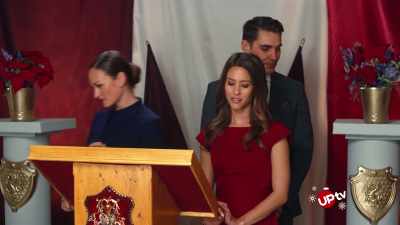 (journalist whispering)
 I already have my headline. - Christmas with a Prince: Becoming Royal