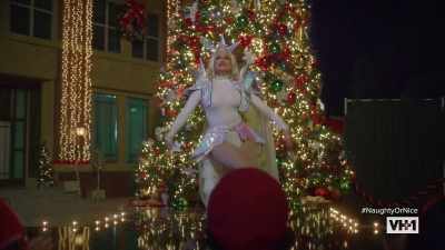 - ♪ Joy to the world ♪ - The Bitch Who Stole Christmas