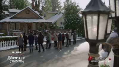 ♪ Joy to the world ♪ - The Christmas Doctor