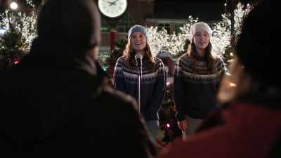 ♪ Joy to the world,
the Lord is come ♪ - A Christmas of Wonders