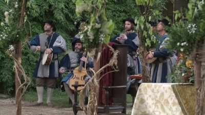 (joyous music playing) - The Game of Crowns: The Tudors
