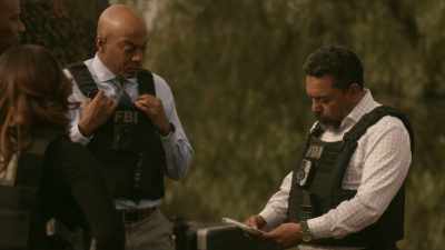 Juan became a priest and left
the force after Abril's dad - The Rookie: Feds