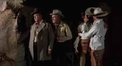 - Juan!
- Esteban. - Buchanan Rides Alone