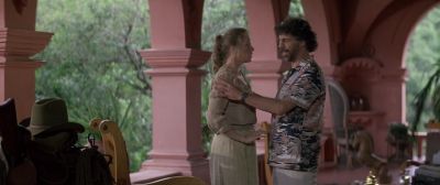 Juan what l really want is a phone - Romancing the Stone