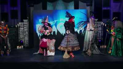[judges laugh] - The Boulet Brothers' Dragula: Titans