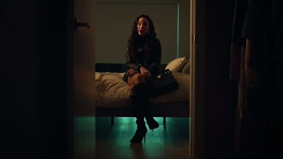 (jules sobbing) - The Pregnancy Scheme
