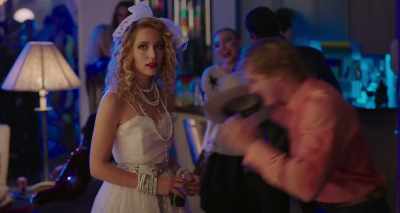 Jules, you won't believe
what just happened! - Valley Girl