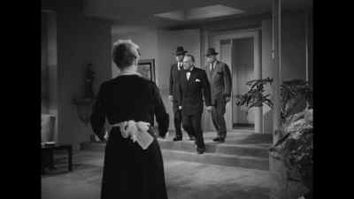 Julia, did you ask
Miss Margaret to call me? - Kiss Tomorrow Goodbye