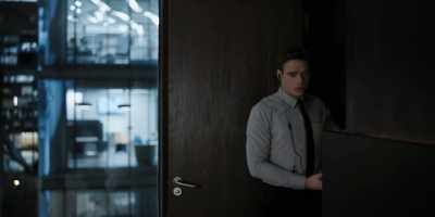 [Julia] How much have you got? - Bodyguard