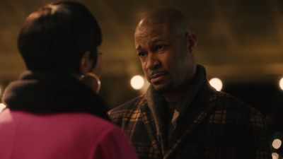 Julian, there's nothing
going on between me and Damon. - The Great Holiday Bake War