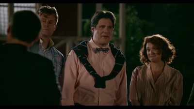 -Julie, come out here and take a bow.
-[all cheering and applauding] - Wet Hot American Summer: Ten Years Later