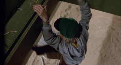 Julie, I can't make it! - The Last Flight of Noah's Ark