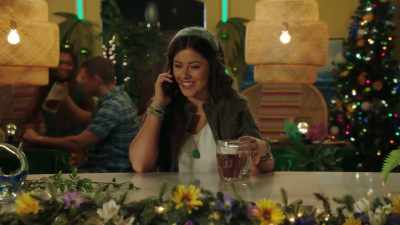 - Julie.
- Oi! Sim, sou eu. - 'Tis the Season to be Merry