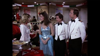 Julie:
Suzanna, you look sensational. - The Love Boat