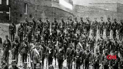 >> JULY 1861 IT IS CLEAR THAT
SO‐CALLED CONFEDERATE FORCES ARE - Lincoln: Divided We Stand