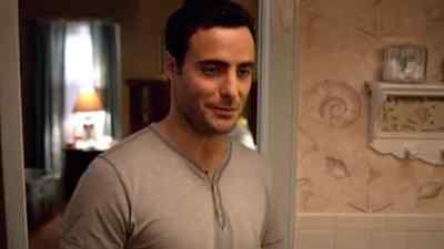 - Jumpy.
- Sorry, I'm half asleep. - Nurse Jackie