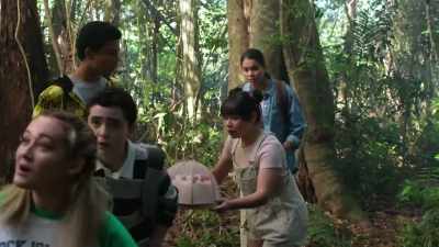 (JUNGLE ANIMALS SQUAWK) - Rock Island Mysteries