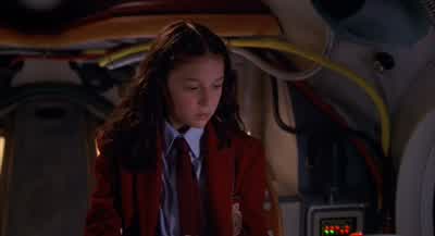 Juni, don't touch anything. - Spy Kids
