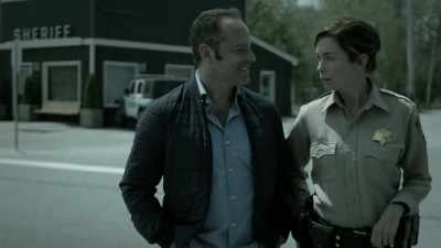 - Just a little.
- [chuckles] - Eyewitness