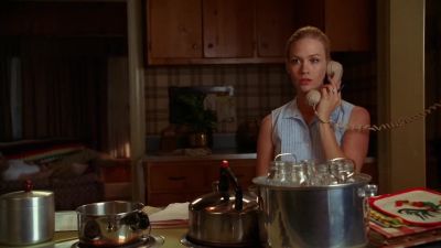 Just a minute. Don. Come on, Don.
It's for you. - Mad Men
