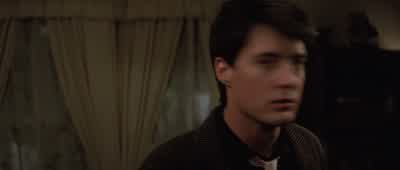 Just a minute, Tom. - Blue Velvet