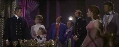 Just a moment. - Captain Nemo and the Underwater City