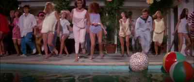 ♪JUST AFTER 8:00
WE'LL CONGREGATE ♪ - Pajama Party