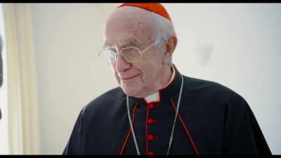 - Just to be on the safe side.
- No. No. That's mine. That's my pizza. - The Two Popes