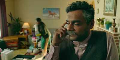 - Just bring you back, Abu.
- [Hassan chuckles] - The Queen of My Dreams