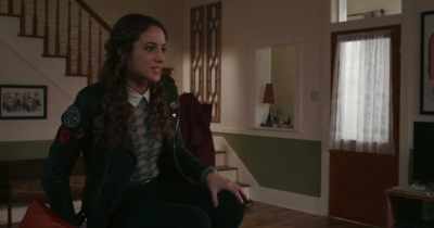 Just 'cause he's back
doesn't mean we're gonna, - The Republic of Sarah
