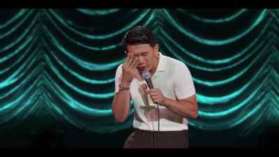 Just drooping,
wrinkly crow's-feet-embedded heads. - Ronny Chieng: Love to Hate It