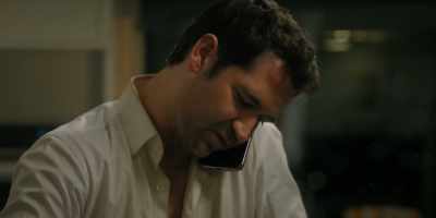 - Just find whatever you can.
- And what about Glory Days? - The Lincoln Lawyer
