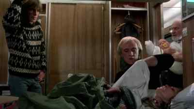 Just follow me. Follow me
down to the other compartment. - The Cassandra Crossing