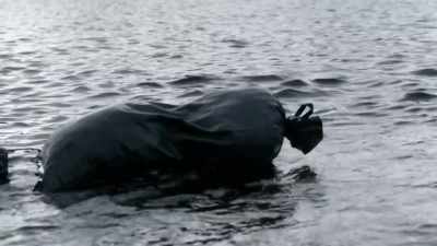 Just get in there.
When you walk there, - Celebrity SAS: Who Dares Wins