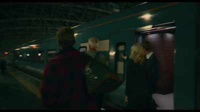 Just got to carry on
down the train, - Nightsleeper