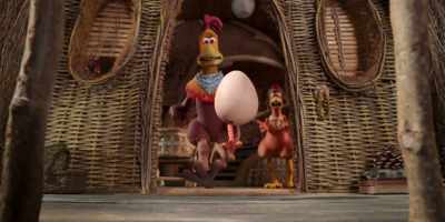 -Just grab it!
-[grunts] - Chicken Run: Dawn of the Nugget