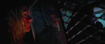 Just hang back.
Weston's on his way down there. - Christmas Bloody Christmas