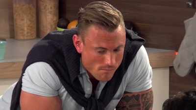 Just‐‐I was actually
crying now - Love Island